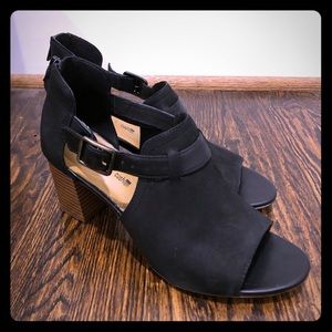 Collection by Clark’s sandal